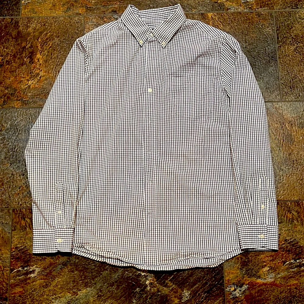 CHAPS XL blue and white checkered button down shirt